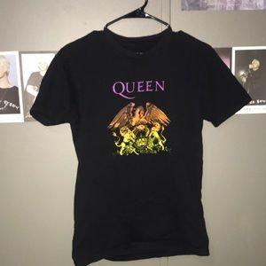 Queen band shirt